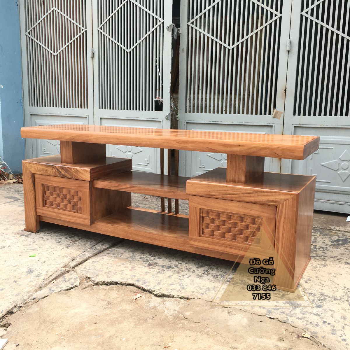 KỆ TIVI GỖ HƯƠNG XÁM 