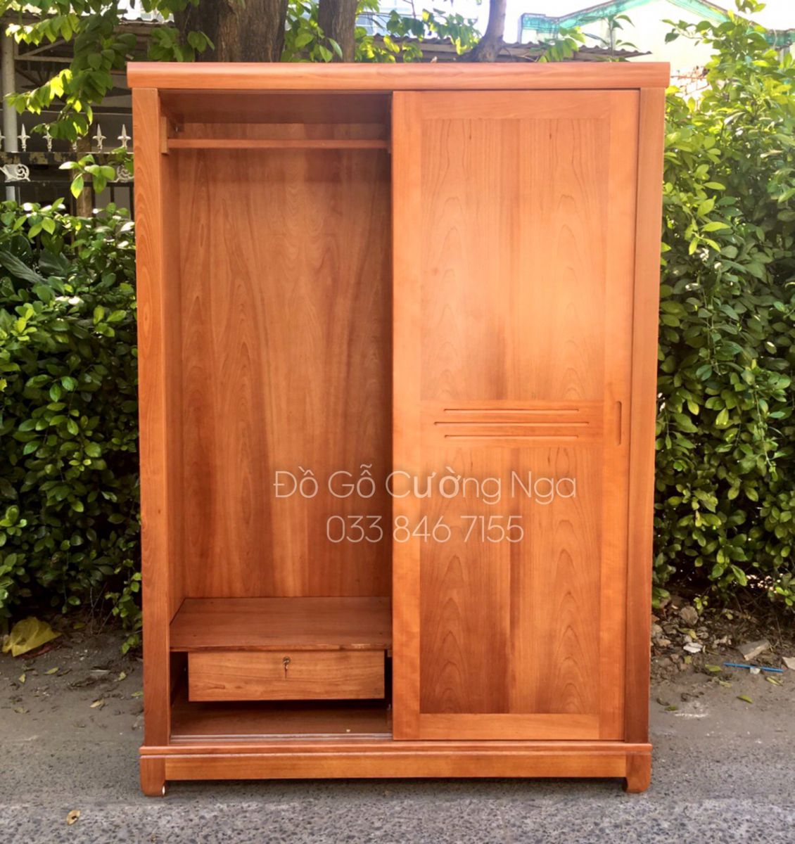 tủ áo của lùa gỗ xoan đào 