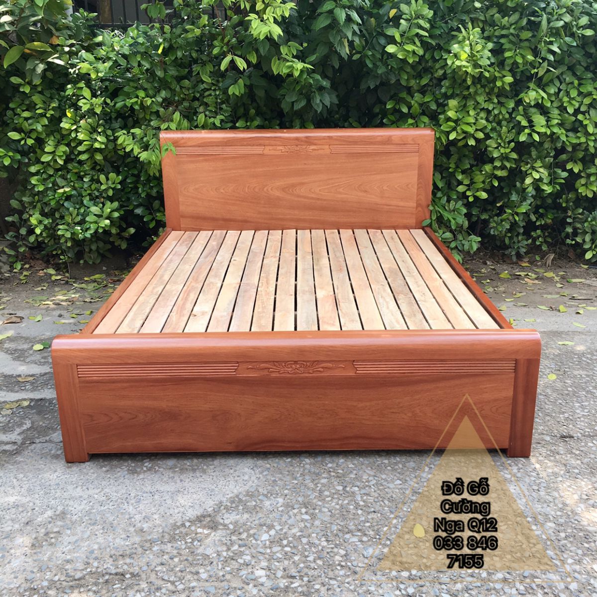GIƯỜNG GỖ XOAN ĐÀO 1M8X2M 