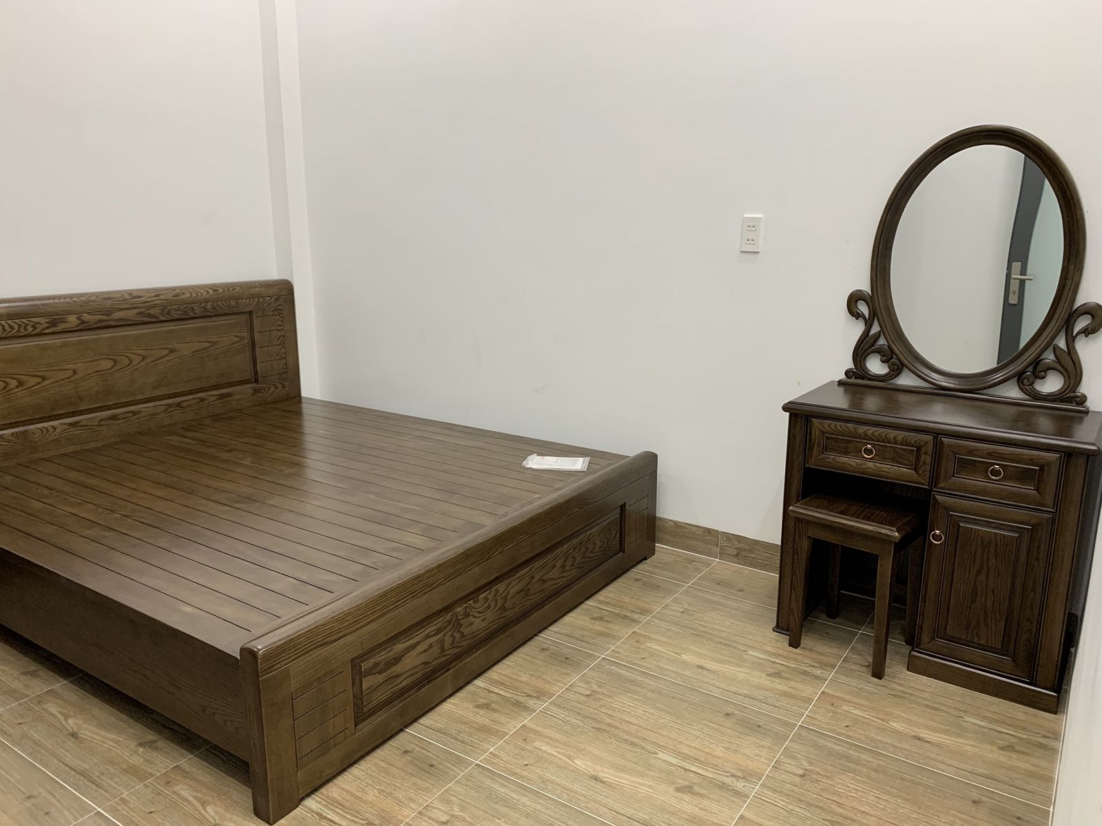 combo phòng ngủ gỗ sồi giá rẻ 