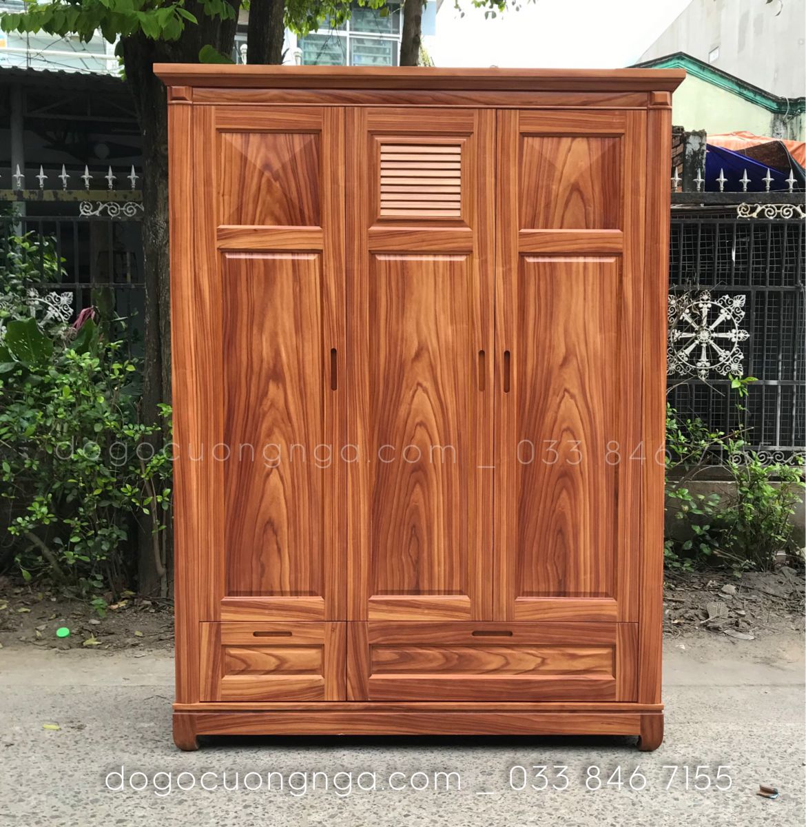 Tủ quần áo gỗ cẩm 3 cánh giá rẻ