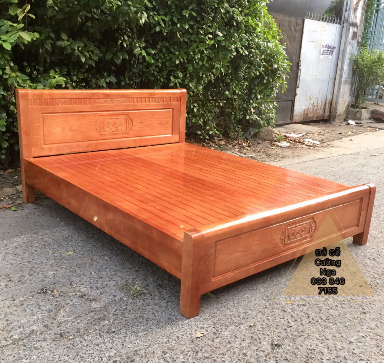 giường gỗ sồi nga 