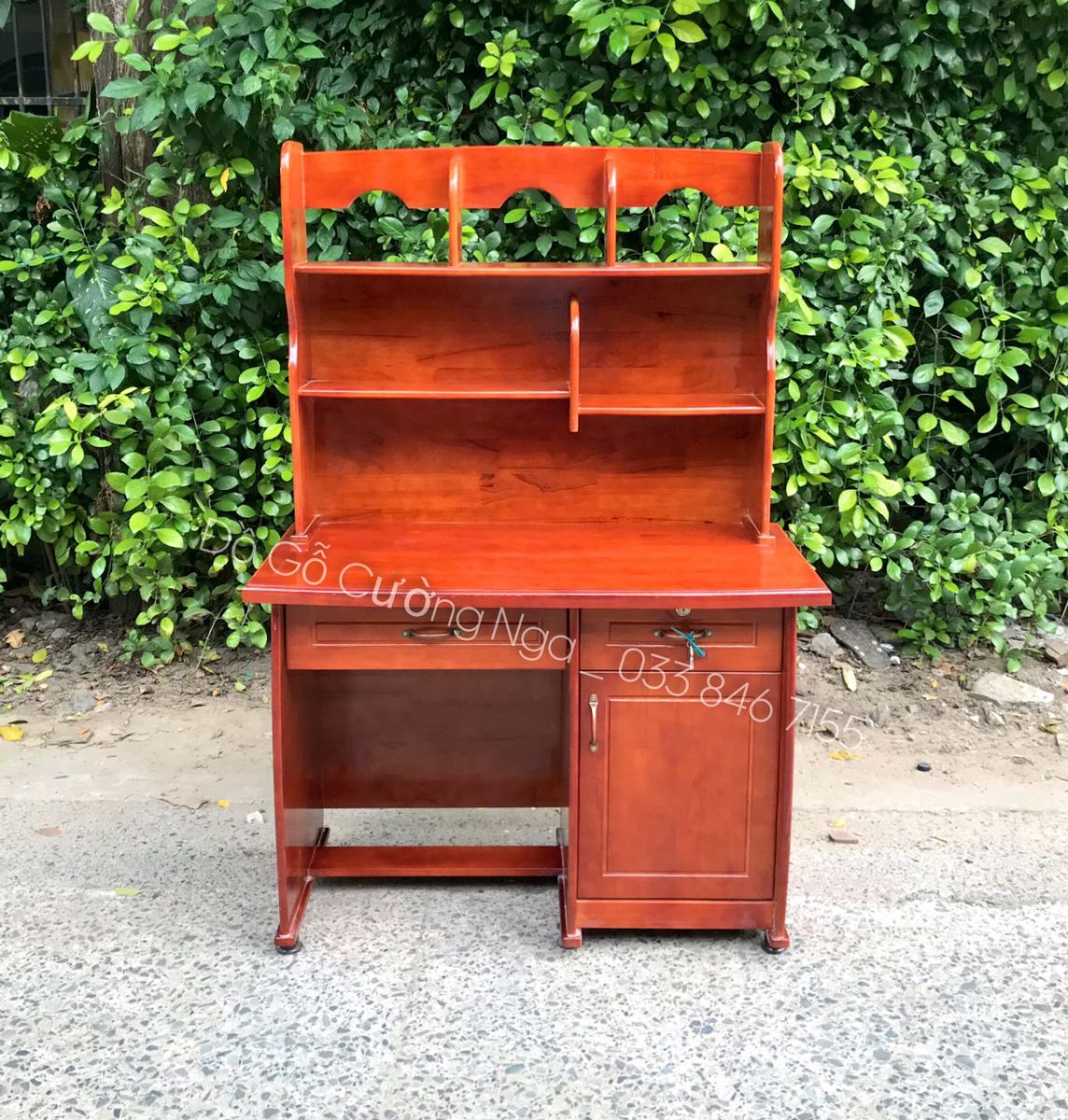 Bàn học gỗ thông 