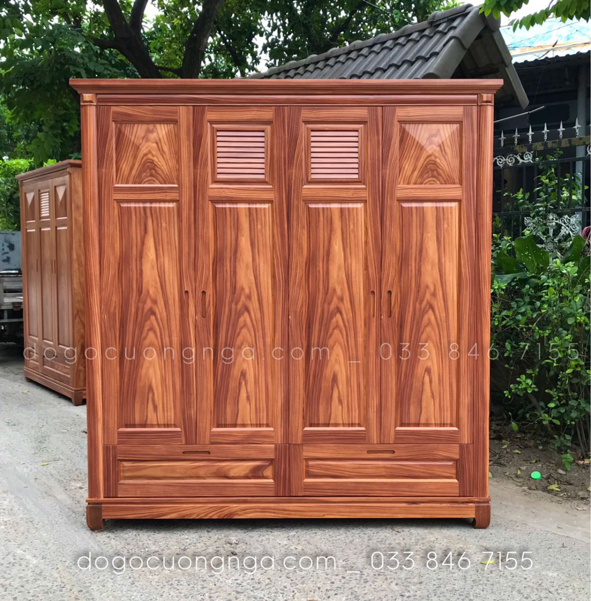 Tủ áo gỗ Cẩm 4 cánh mẫu chớp nón