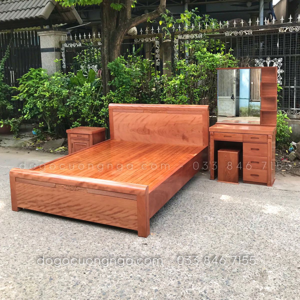 GIƯỜNG GỖ XOAN ĐÀO 