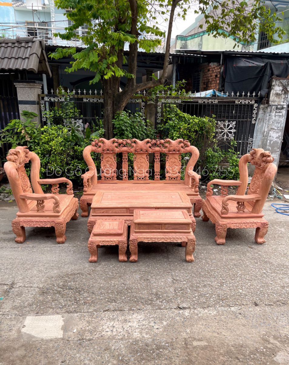 SALON GỖ HƯƠNG ĐÁ 