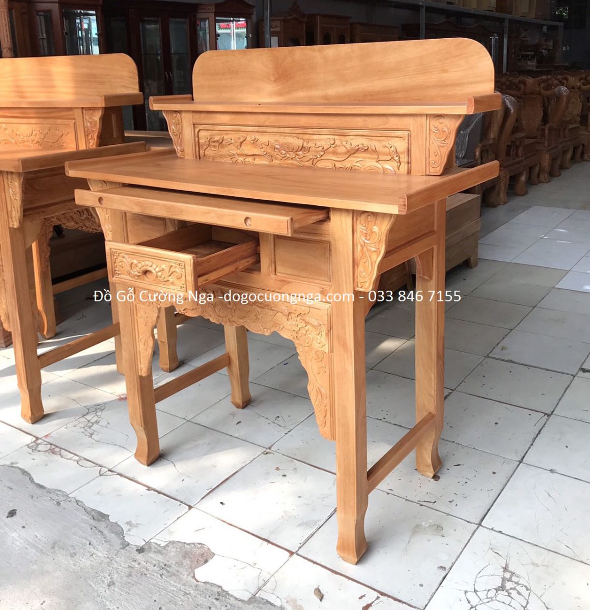 Bàn thờ hai tầng gỗ gõ đỏ đủ cõ 