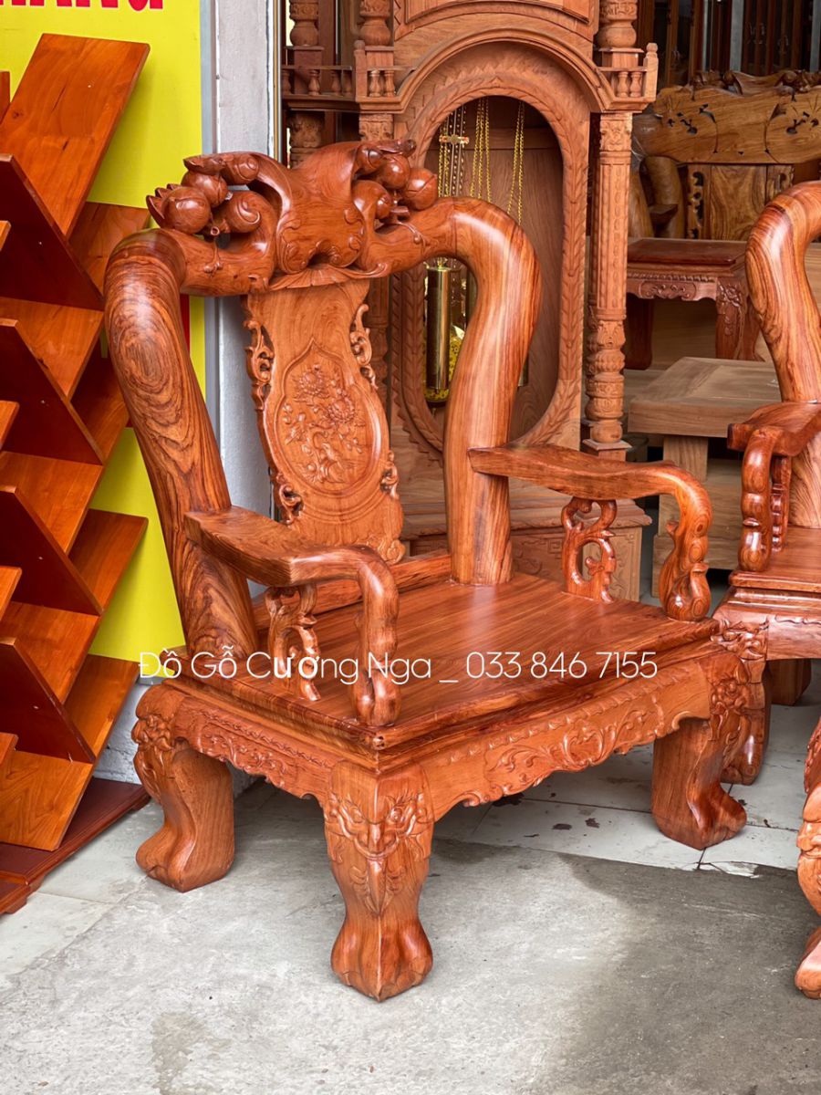 salon gỗ hương đá 