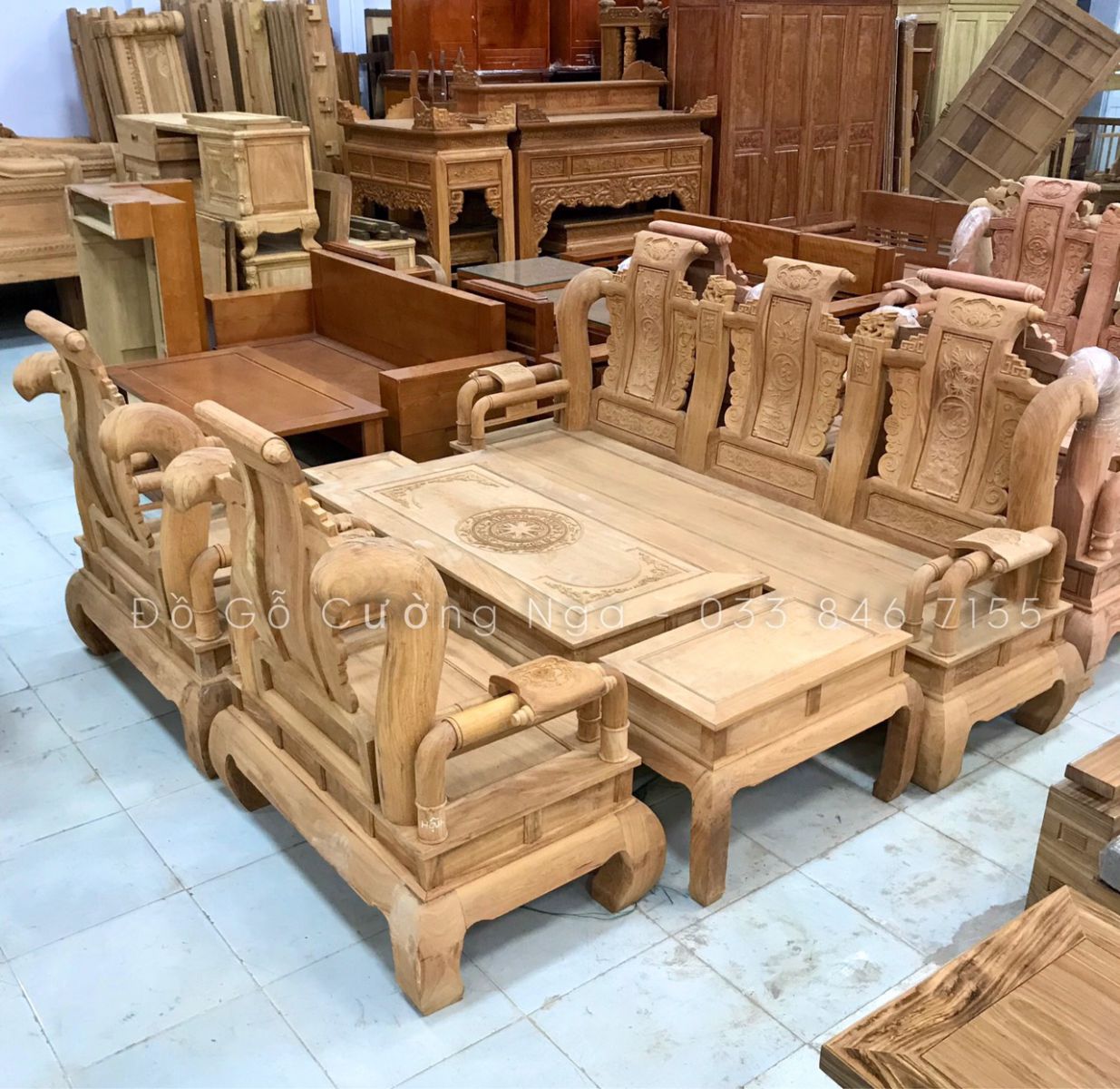 salon gô gõ đỏ 