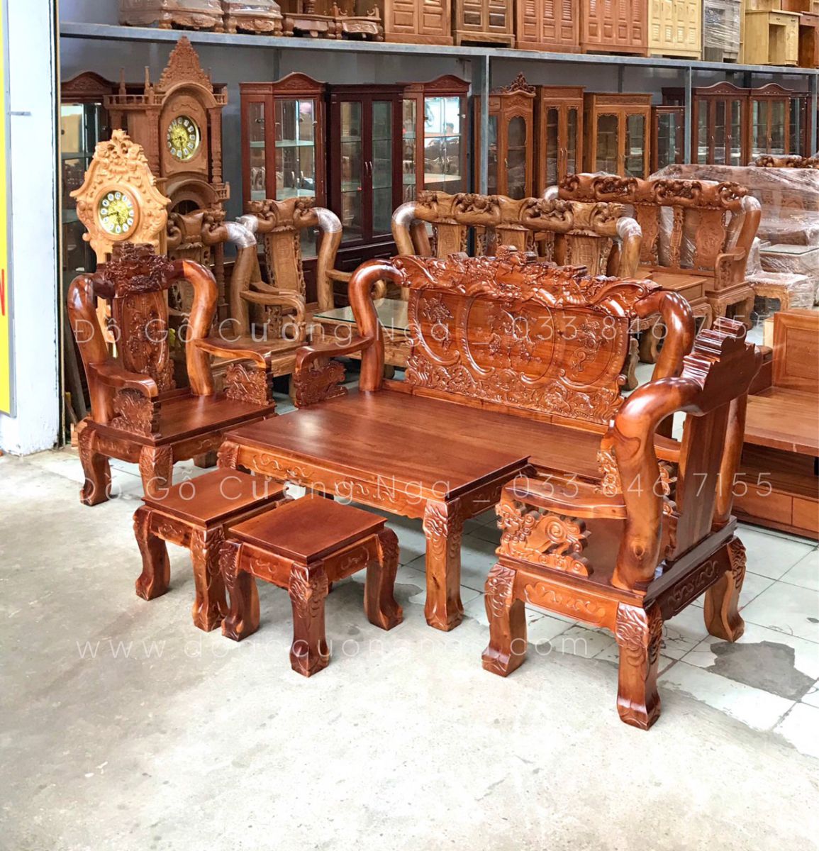 https://dogocuongnga.com/san-pham/salon-go-tram-bong-vang-tay-12-6-mon-tram-nghe-phuong-mau-sam-.html