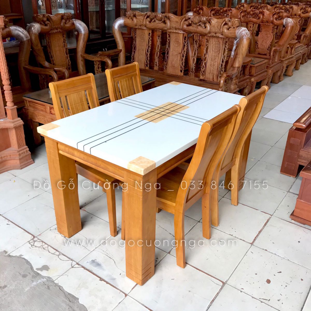 bàn ăn mặt đá 4 ghế