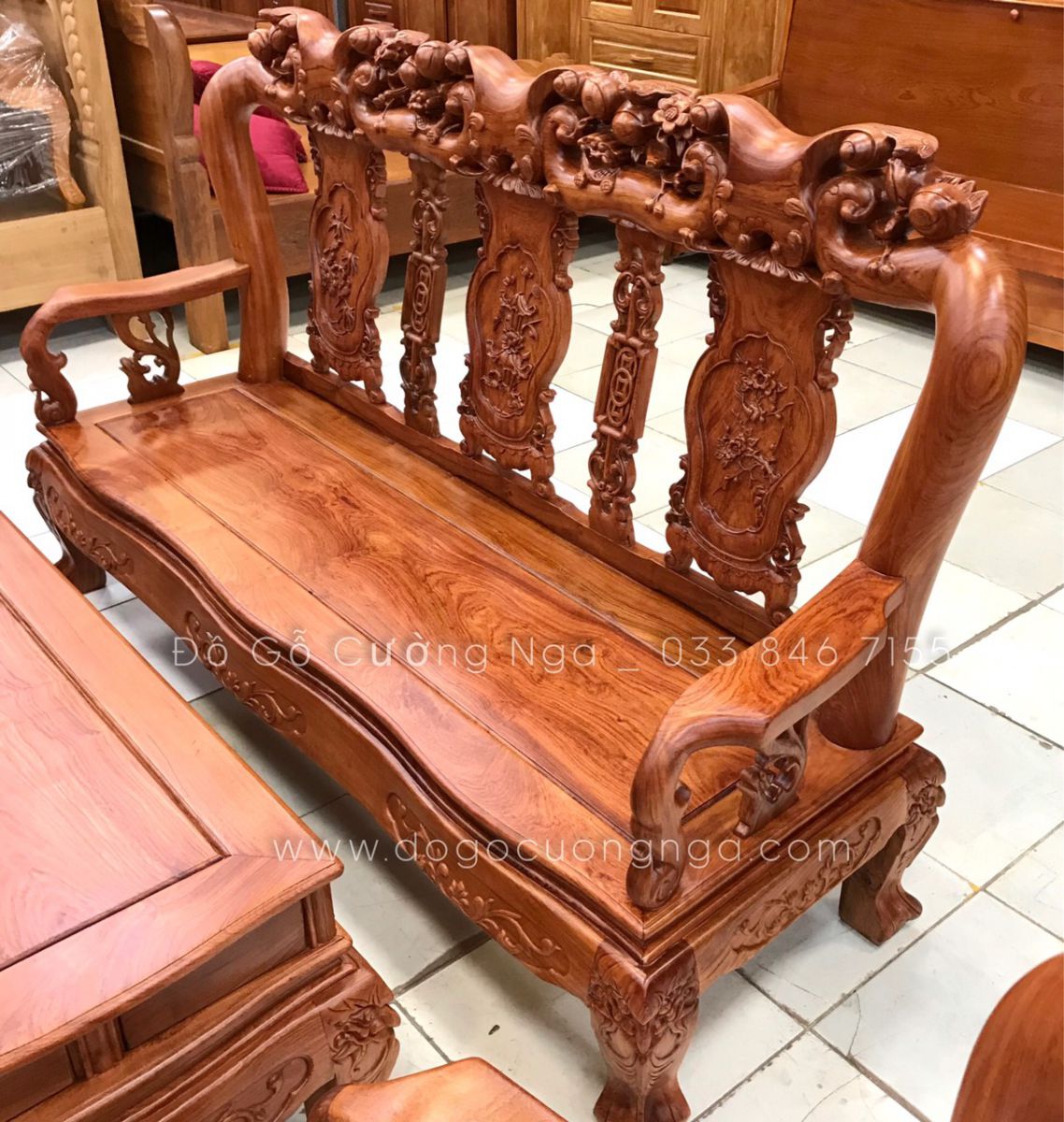 salon gỗ hương đá 
