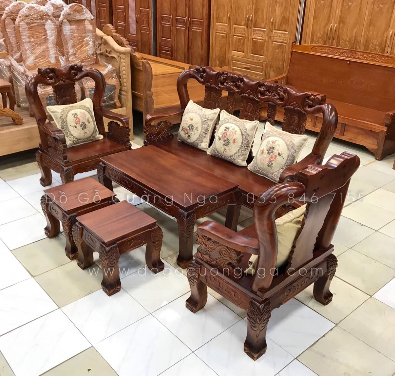 https://dogocuongnga.com/san-pham/bo-salon-go-tram-bong-vang-mat-xoan-tay-12-6-mon-tram-dao.html