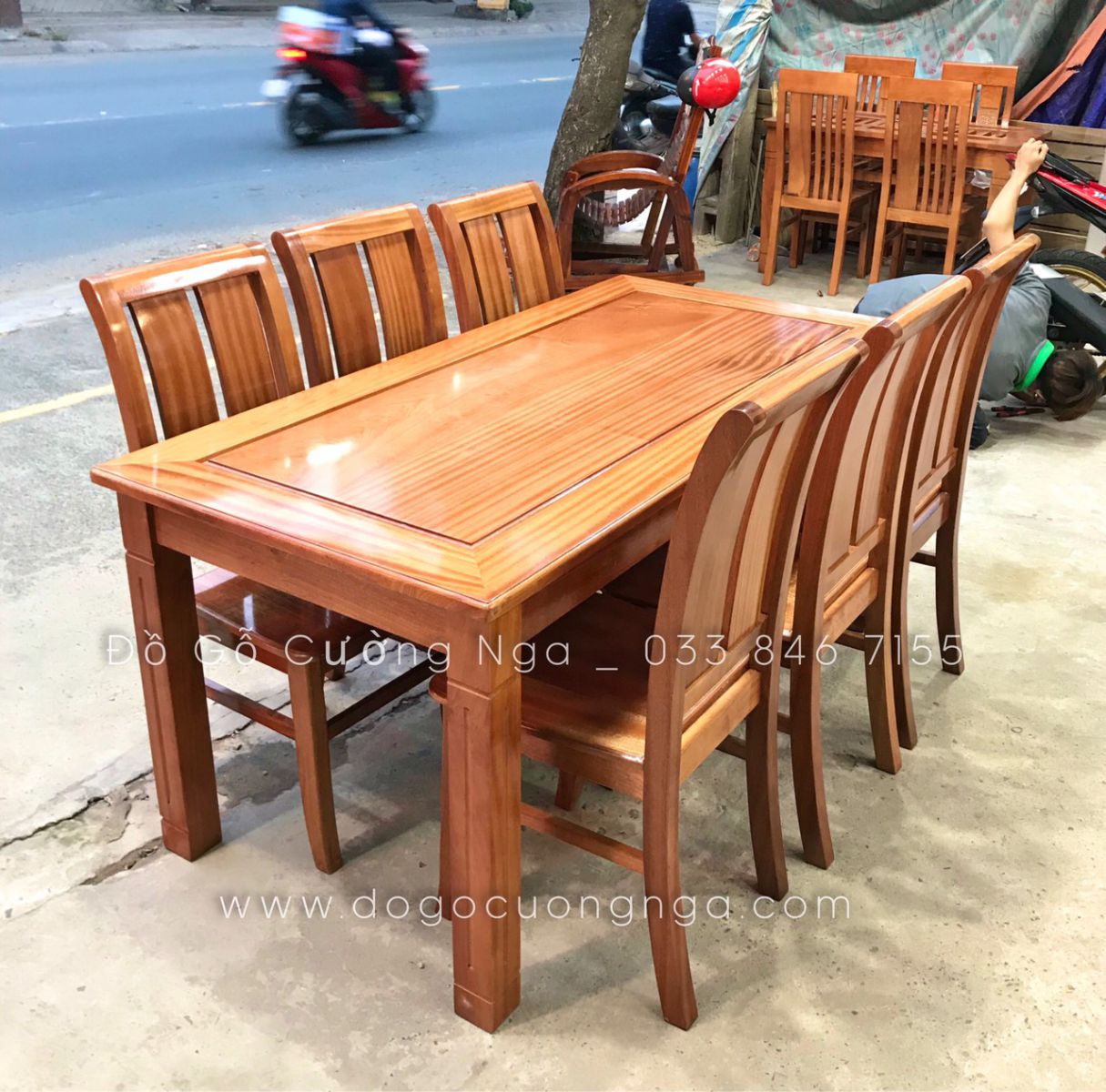 bàn ăn gỗ xoan đào 