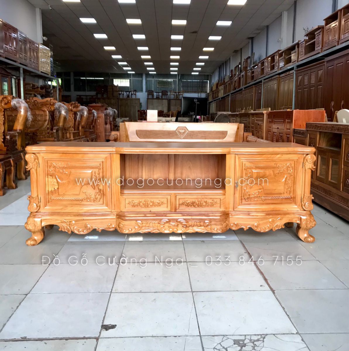 kệ tivi gỗ gõ đỏ